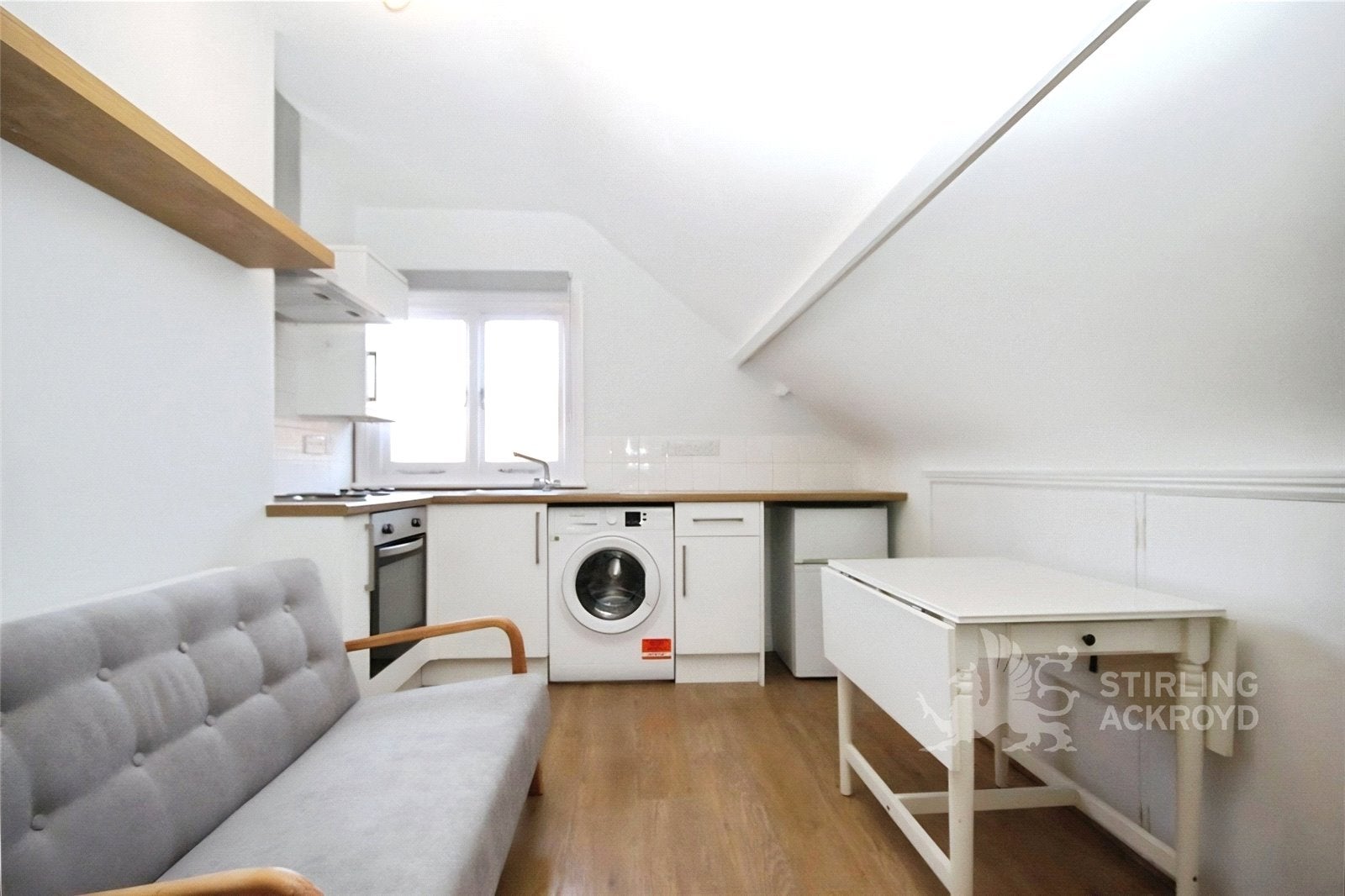 Flat Baillie Road in Guildford