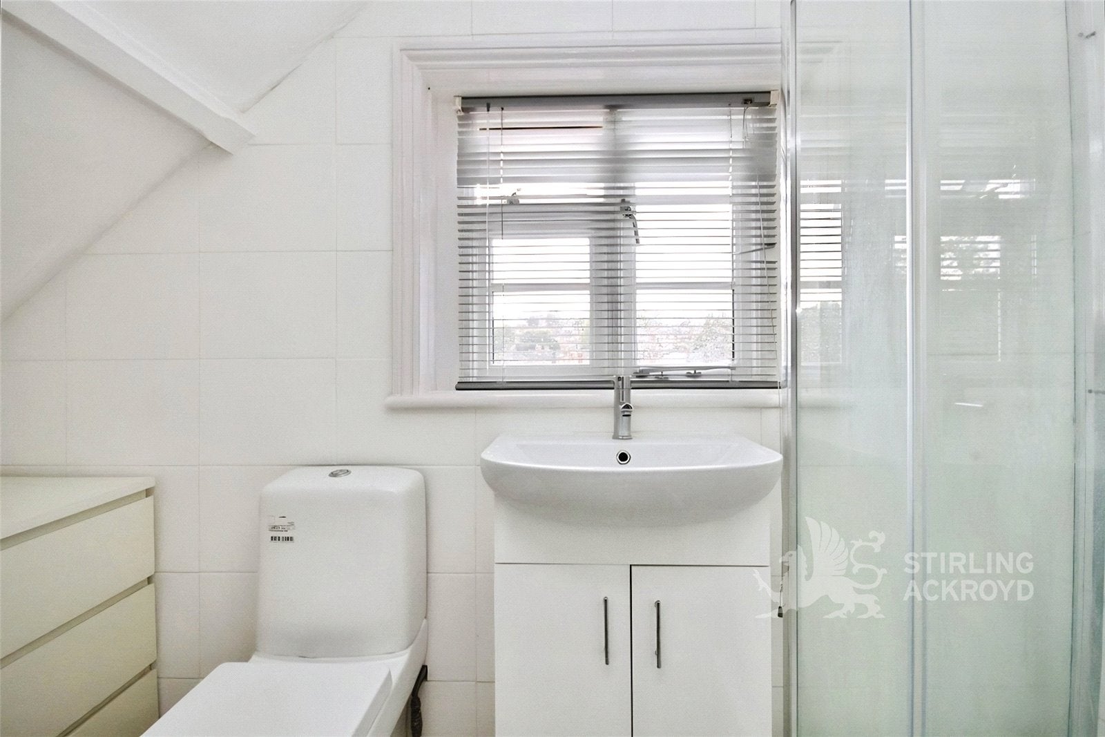 Flat Baillie Road in Guildford