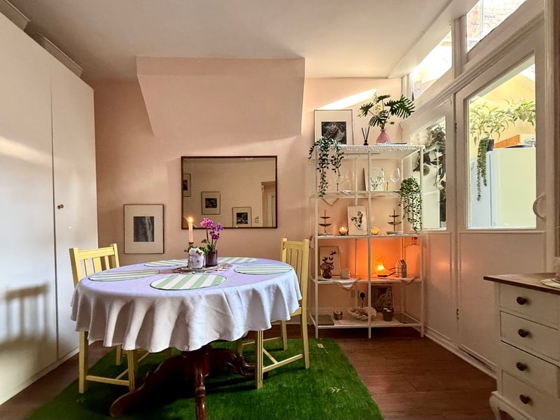Flat Hillfield Park in Greater London