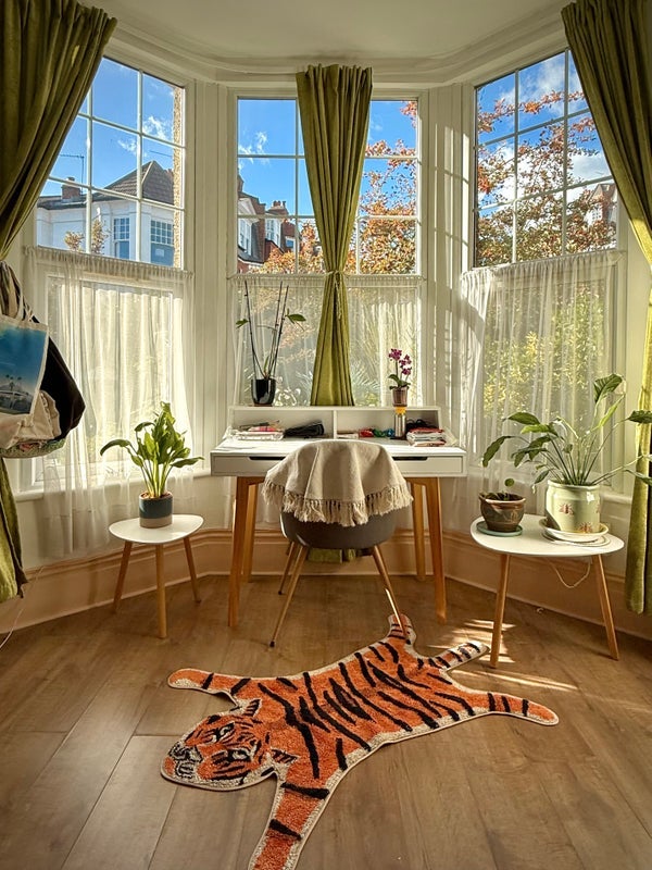 Flat Hillfield Park in Greater London