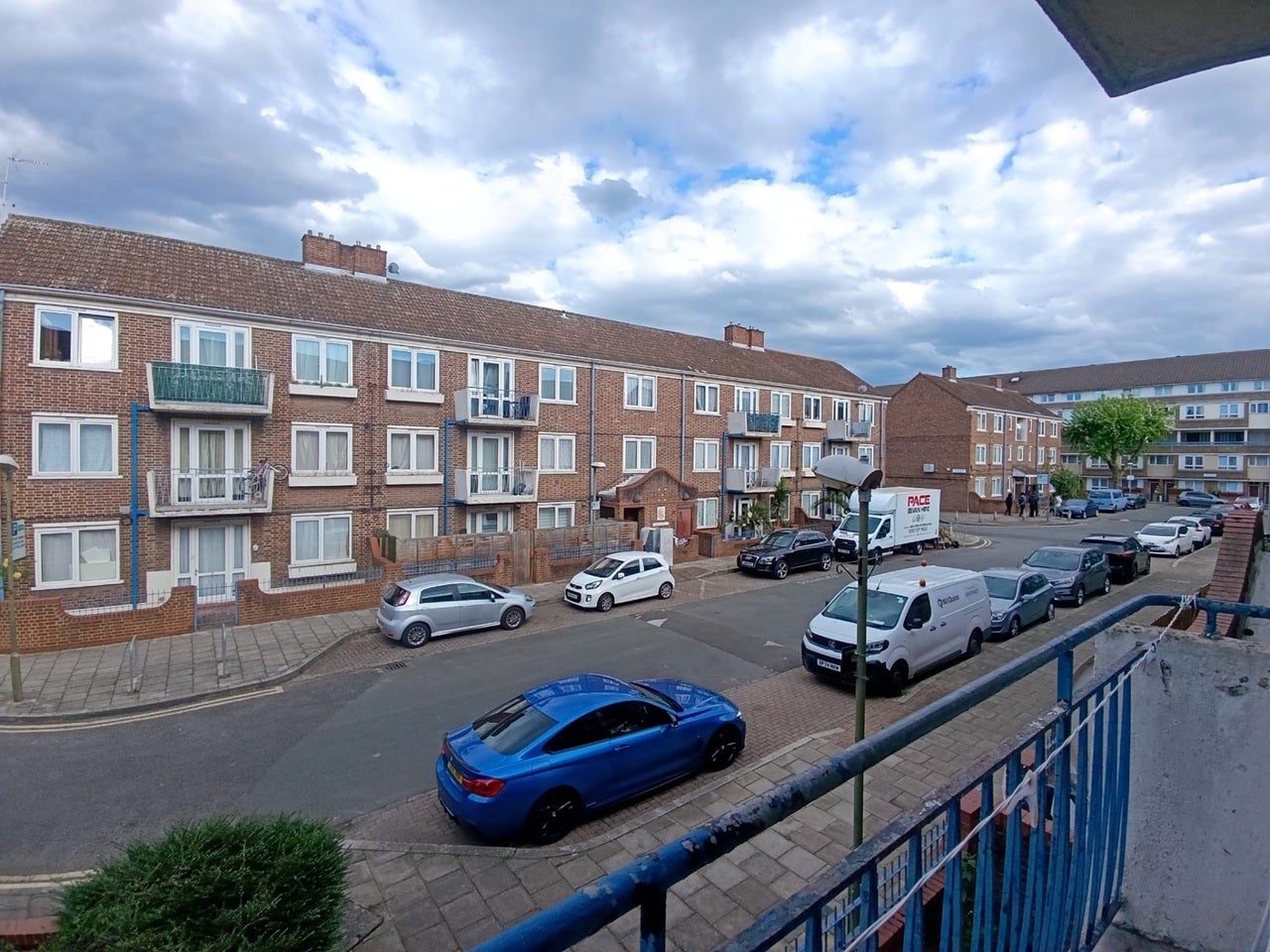 Flat Garnies Close in Greater London