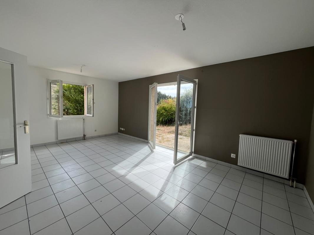 House Rue du Verger in Thizy-les-Bourgs