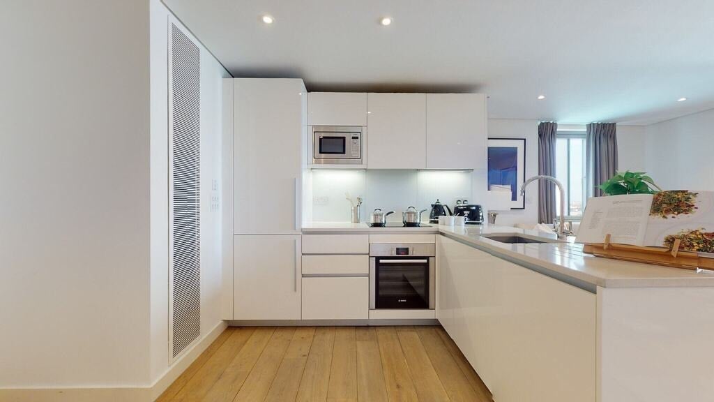 Flat Merchant Square in City of Westminster