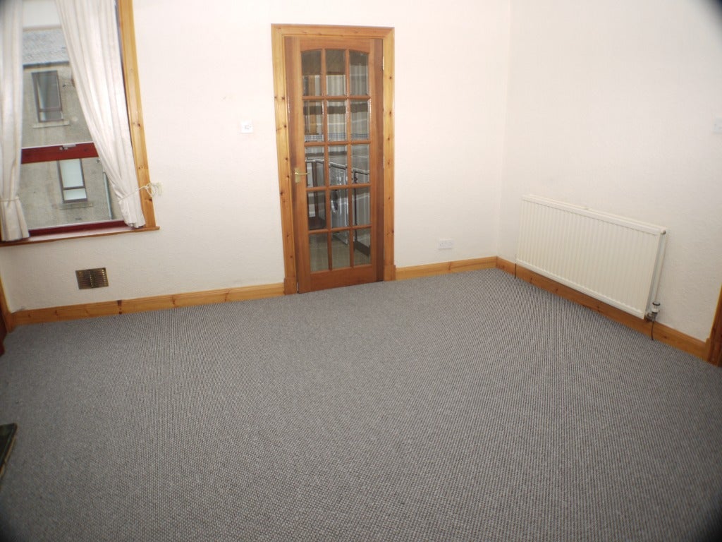 Flat Station Court in Leven