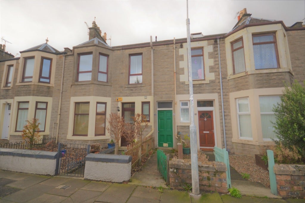 Flat Station Court in Leven