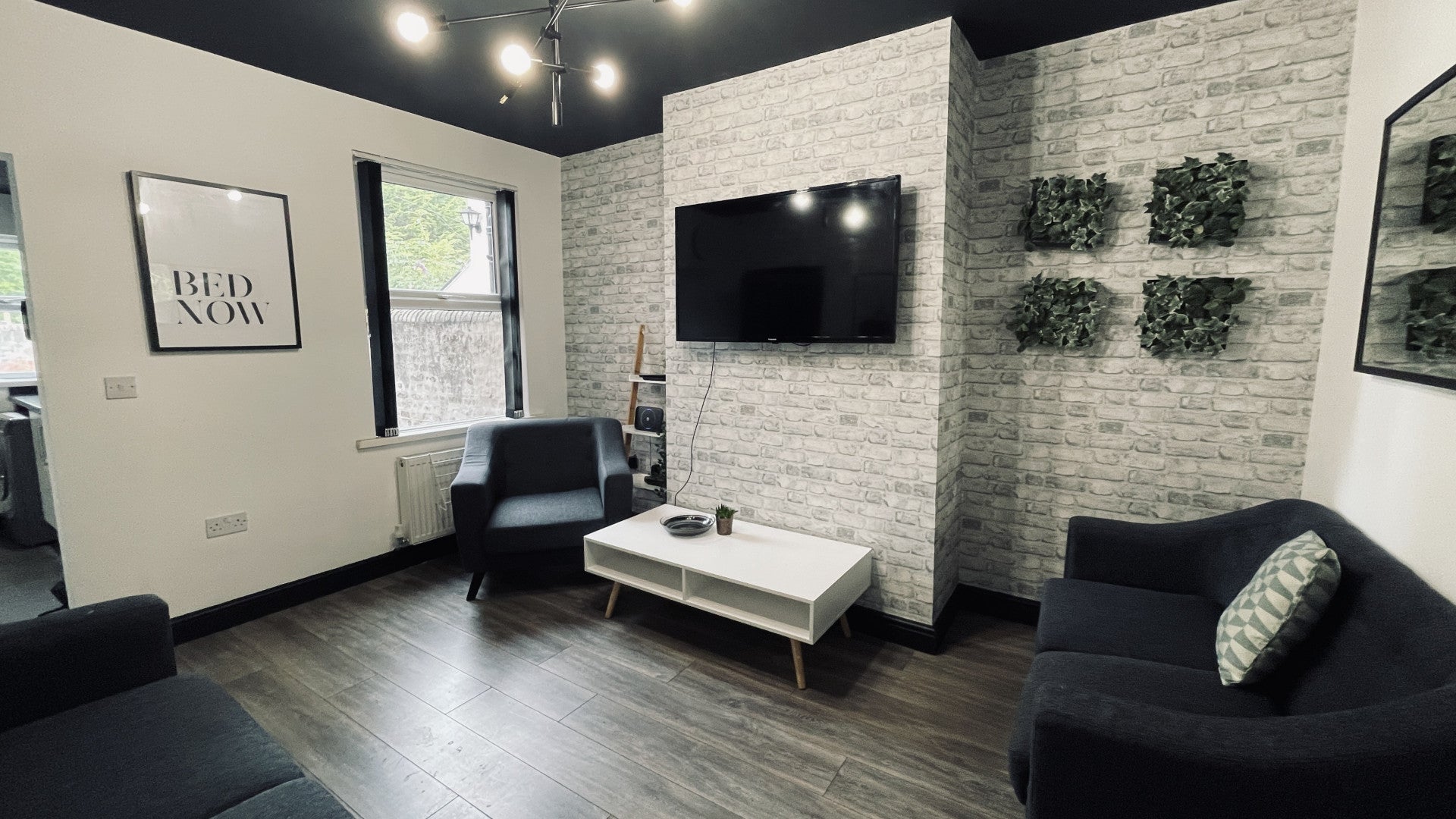 Room Henshall Street in Chester
