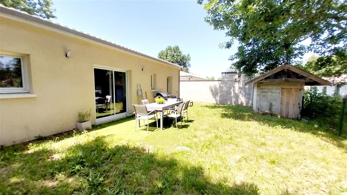 House Route de Nouet in Saint-Denis-de-Pile