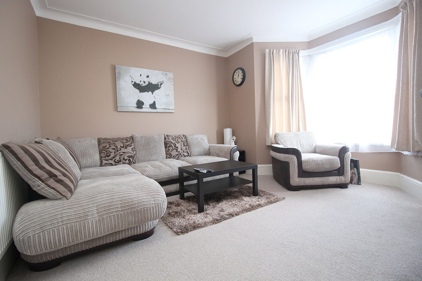 Flat Wanstead Park Road in Greater London