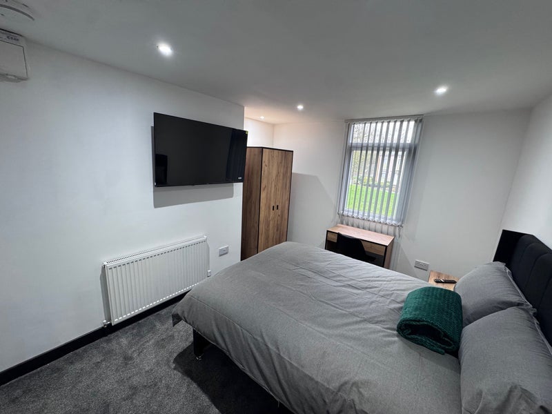House Busby Close in Coventry