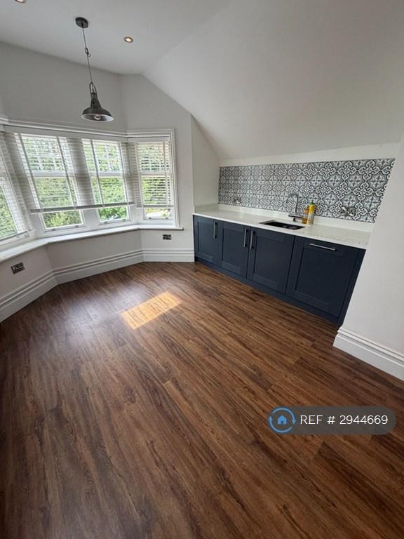 Flat Hastings Road in Rother