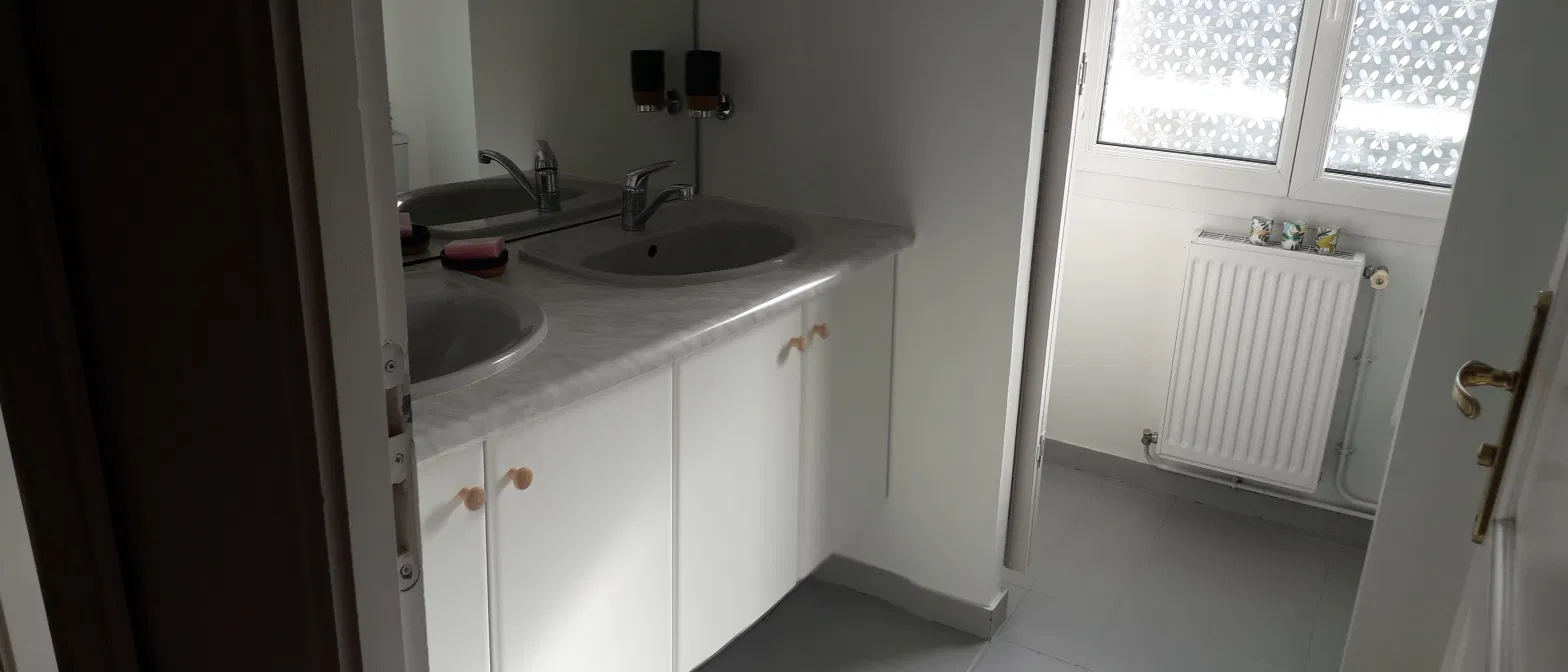 Chambre Villa Bel Air à Magny-le-Hongre