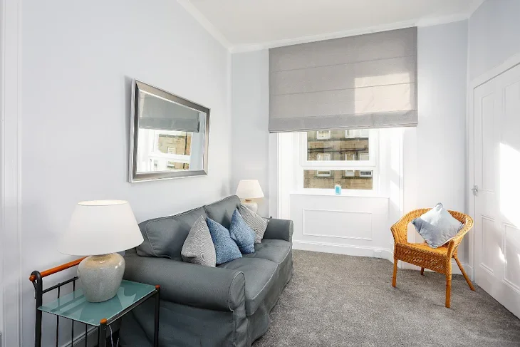 Flat Wardlaw Place in City of Edinburgh