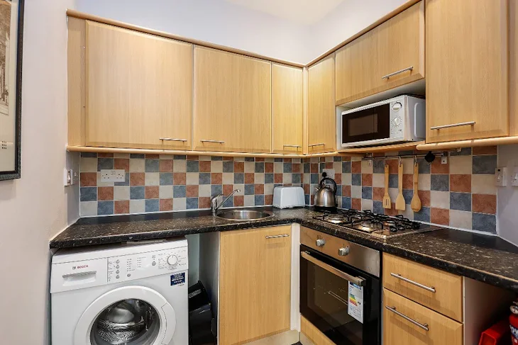 Flat Wardlaw Place in City of Edinburgh