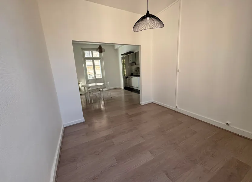 Flat Rue Victor Hugo in Poitiers