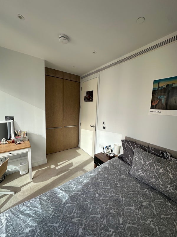 Room Park Drive in Greater London