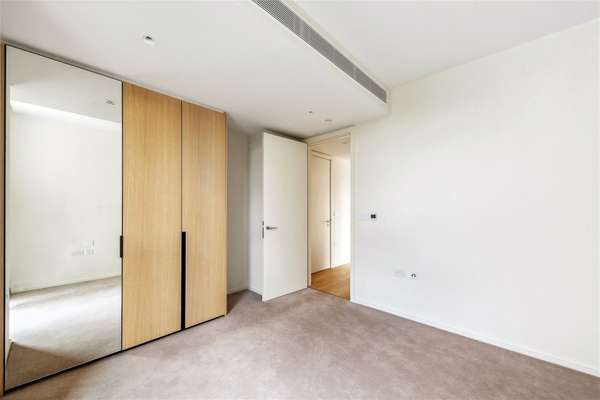 Flat Lillie Square in Greater London