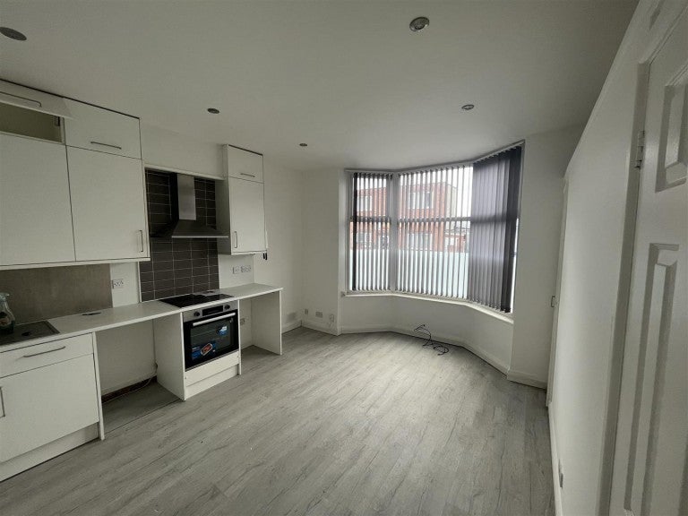 Flat Overton Road in Leicester