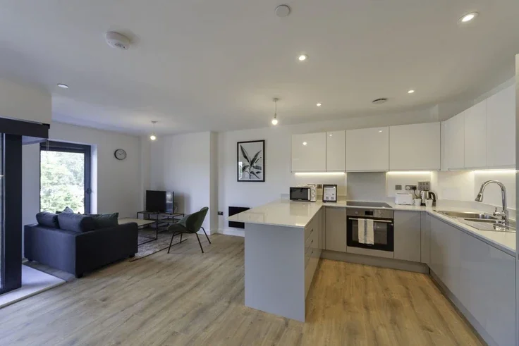 Flat Victoria Road in Ashford