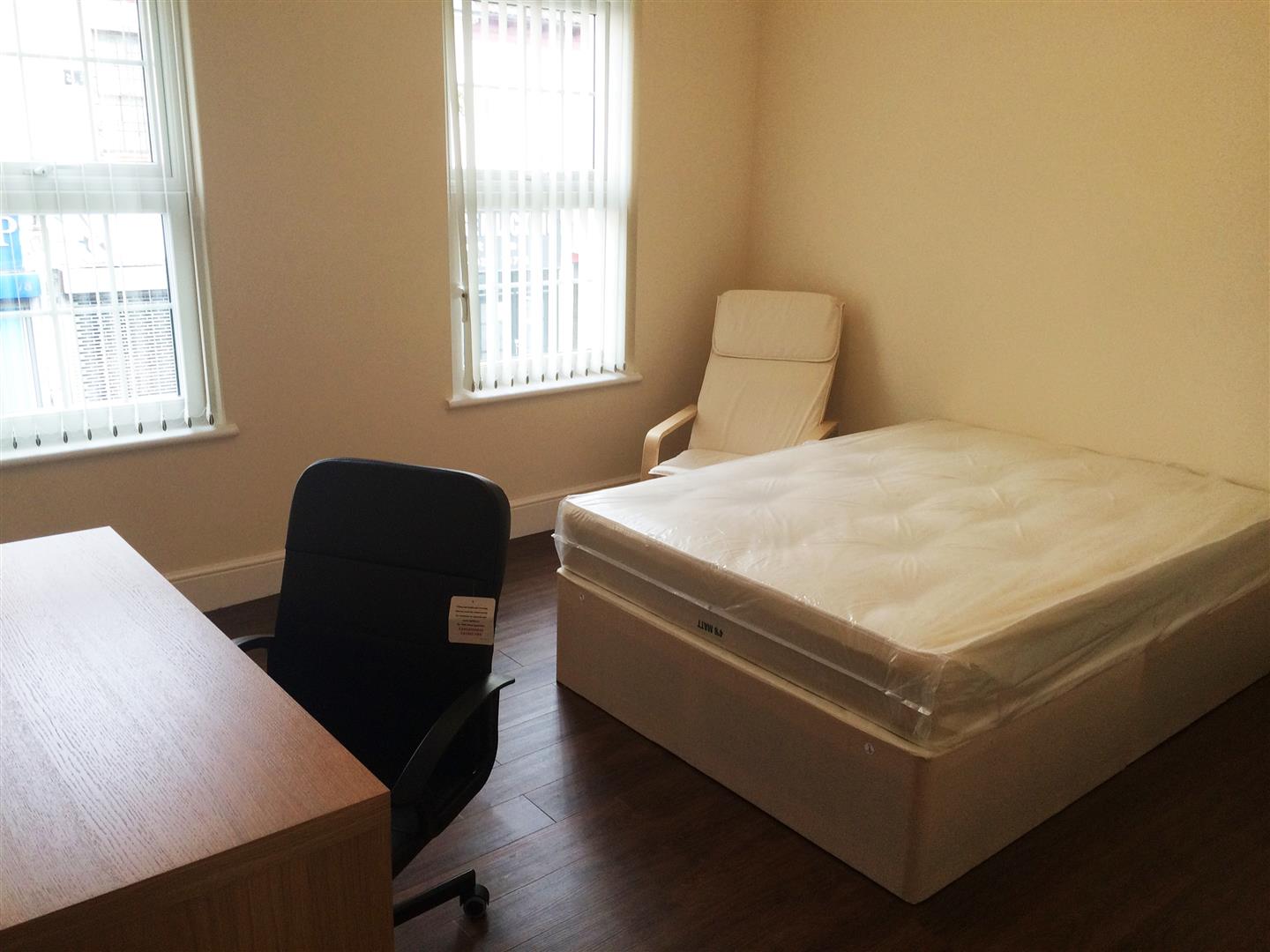 Flat Far Gosford Street in Coventry