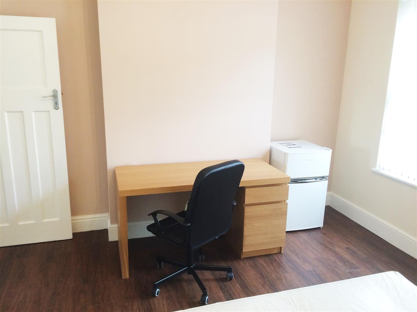 Flat Far Gosford Street in Coventry