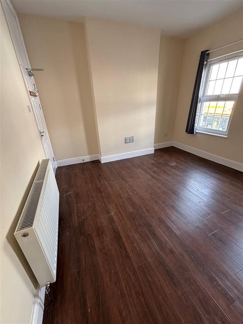 Flat Far Gosford Street in Coventry