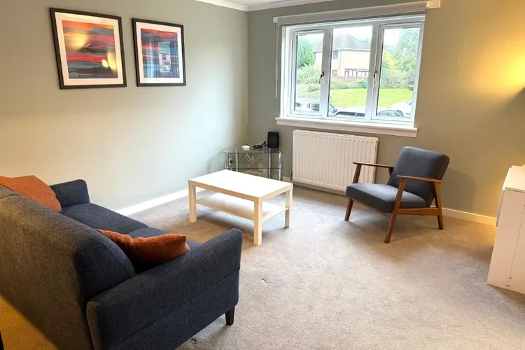 Flat Howth Drive in Glasgow