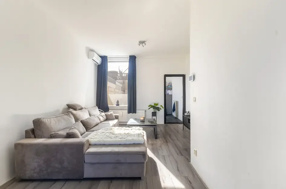 Tussenwoning te koop: Rozenstraat 2, Dordrecht