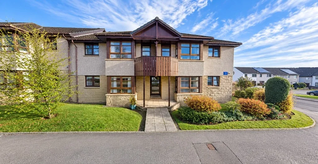 Flat Tillybrake Gardens in Banchory