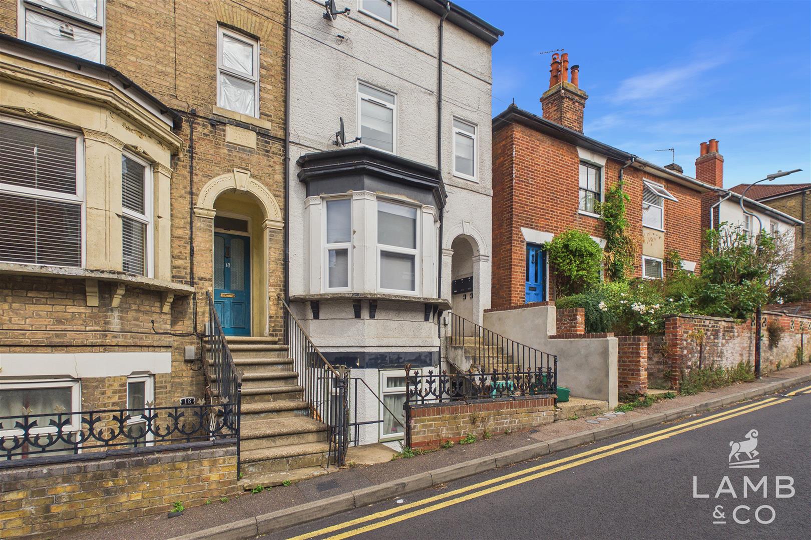 Flat Alexandra Road in Colchester