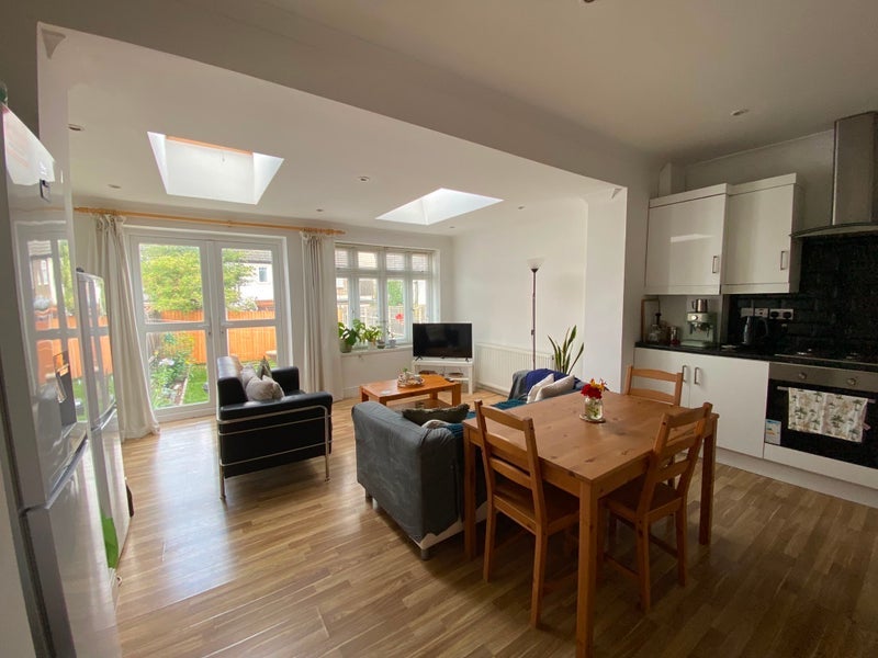 Room Hillbrook Road in Greater London