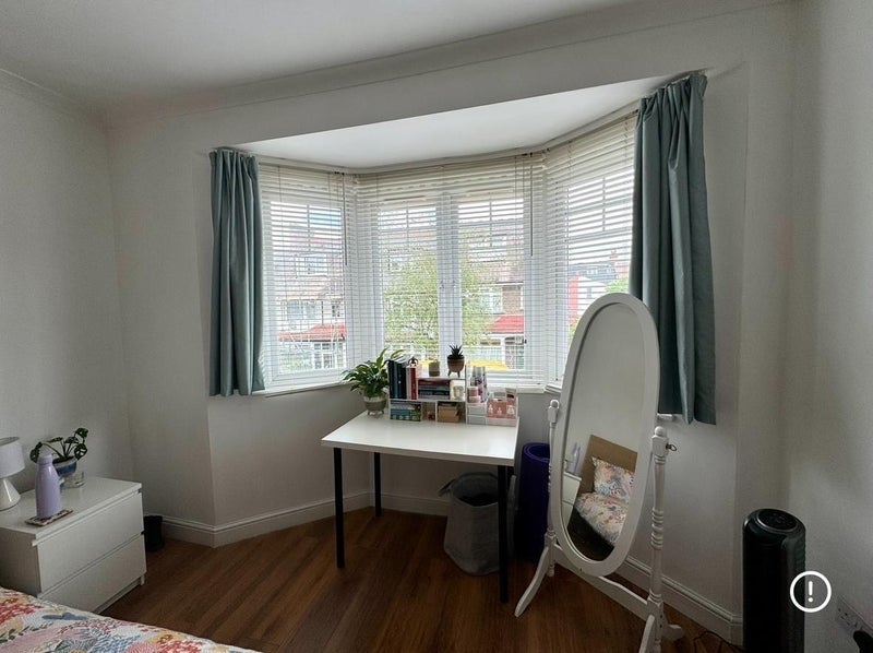 Room Hillbrook Road in Greater London
