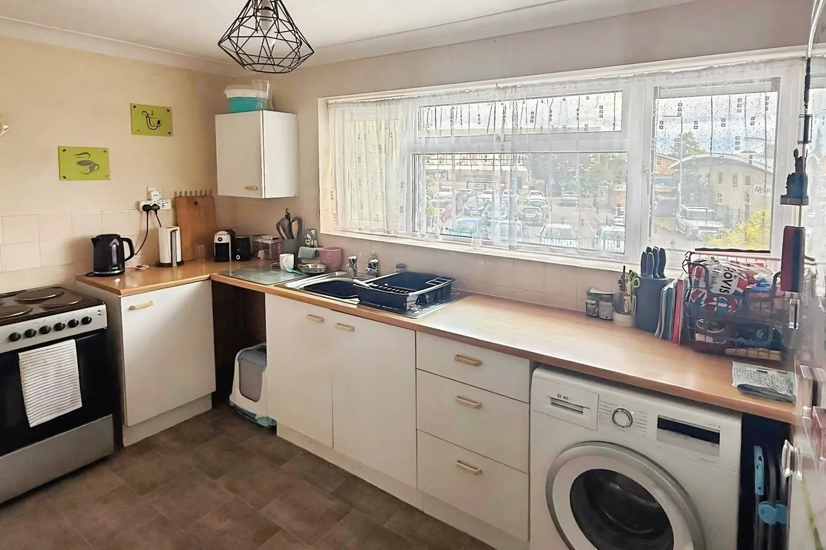 Flat Clematis Way in Colchester