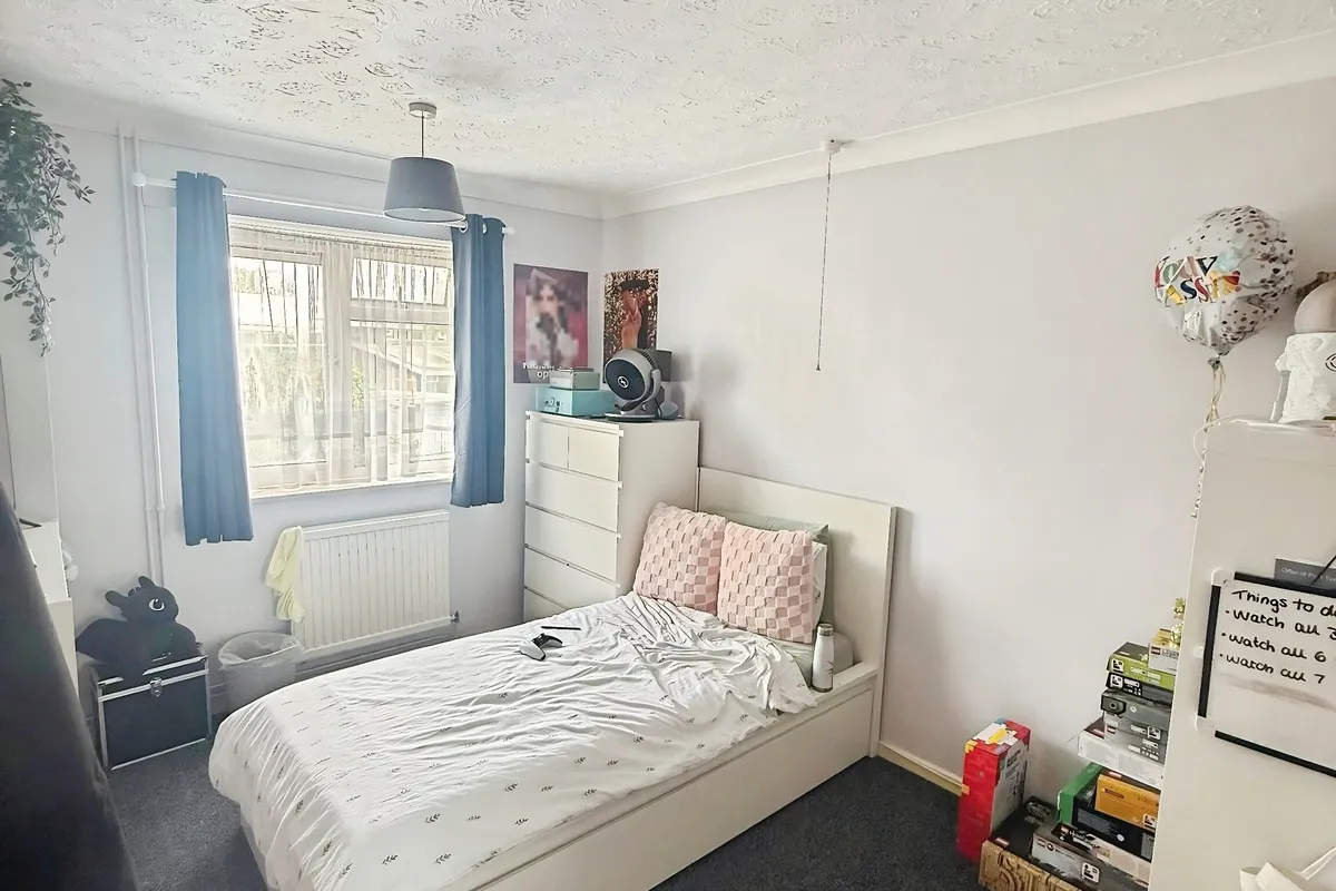 Flat Clematis Way in Colchester