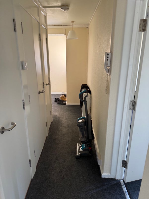 Room Inchcolm Court in City of Edinburgh