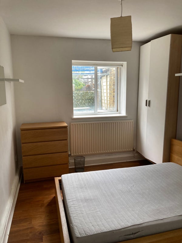Flat Frederick Place in Greater London