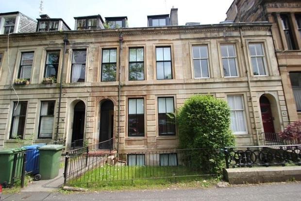 Flat Oakfield Avenue in Glasgow