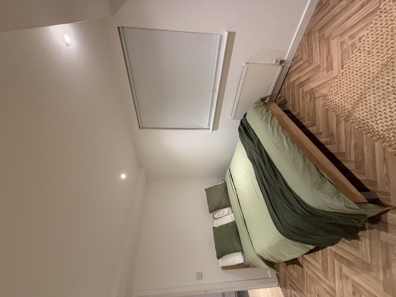 Flat Kingsland Road in Greater London