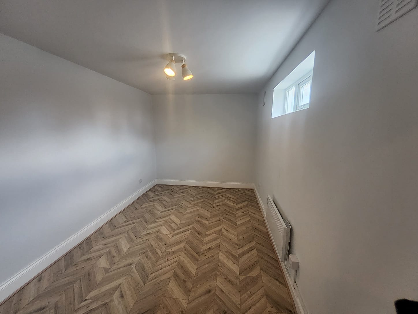 Flat Swift Alley in Greater London