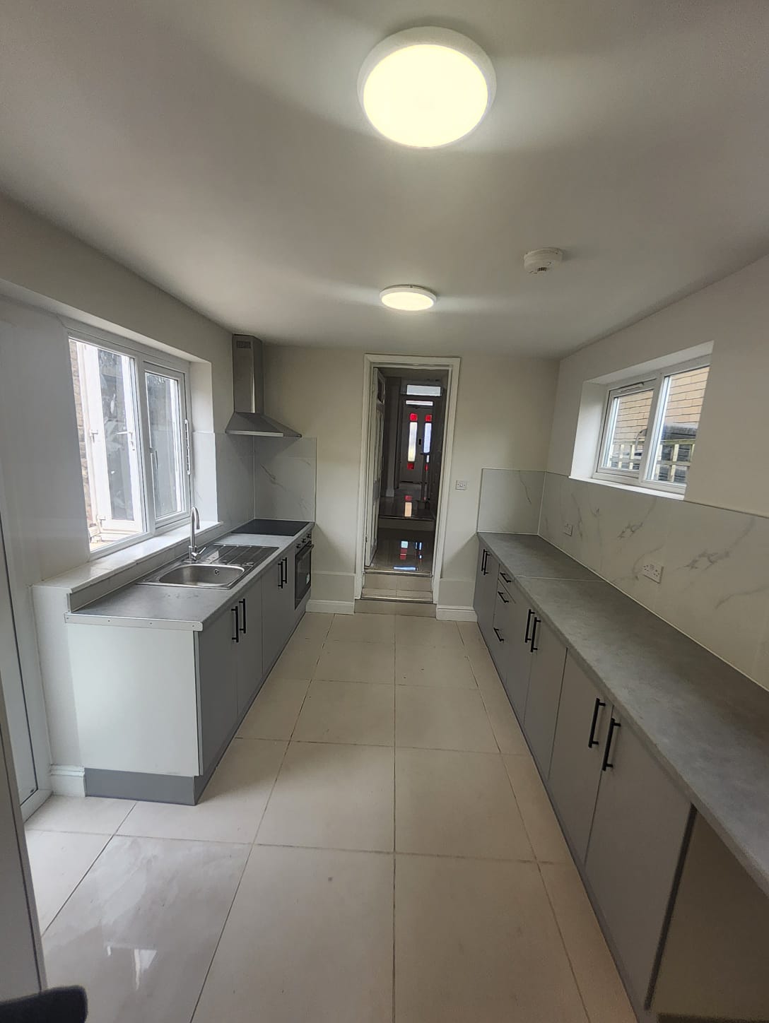 Flat Swift Alley in Greater London