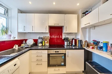 Flat King and Queen Street in Greater London