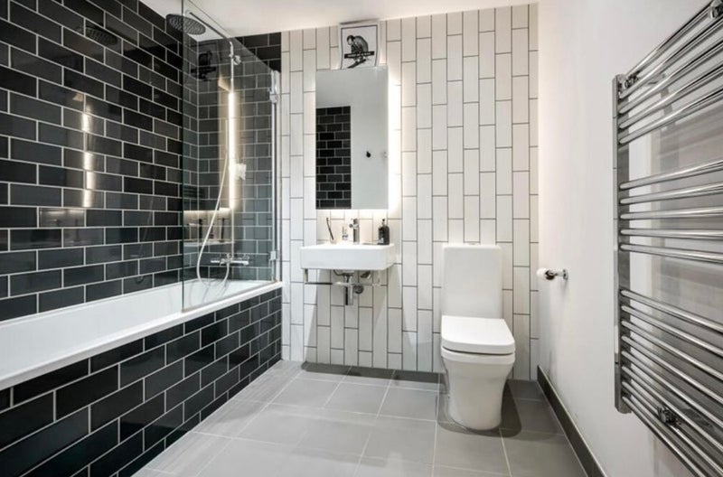 Room Regalia Close in Greater London