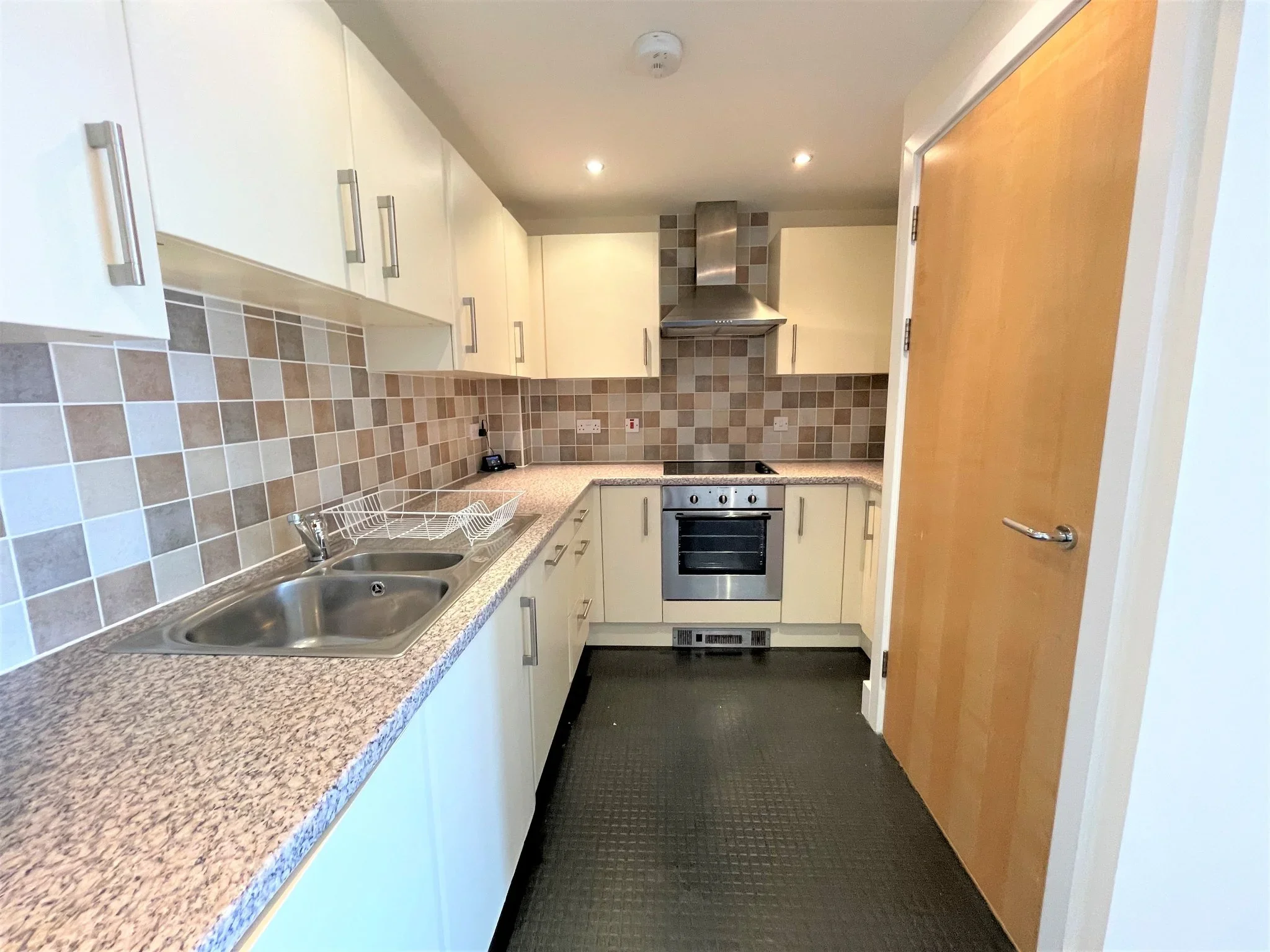 Flat King's Road in Blandford Forum