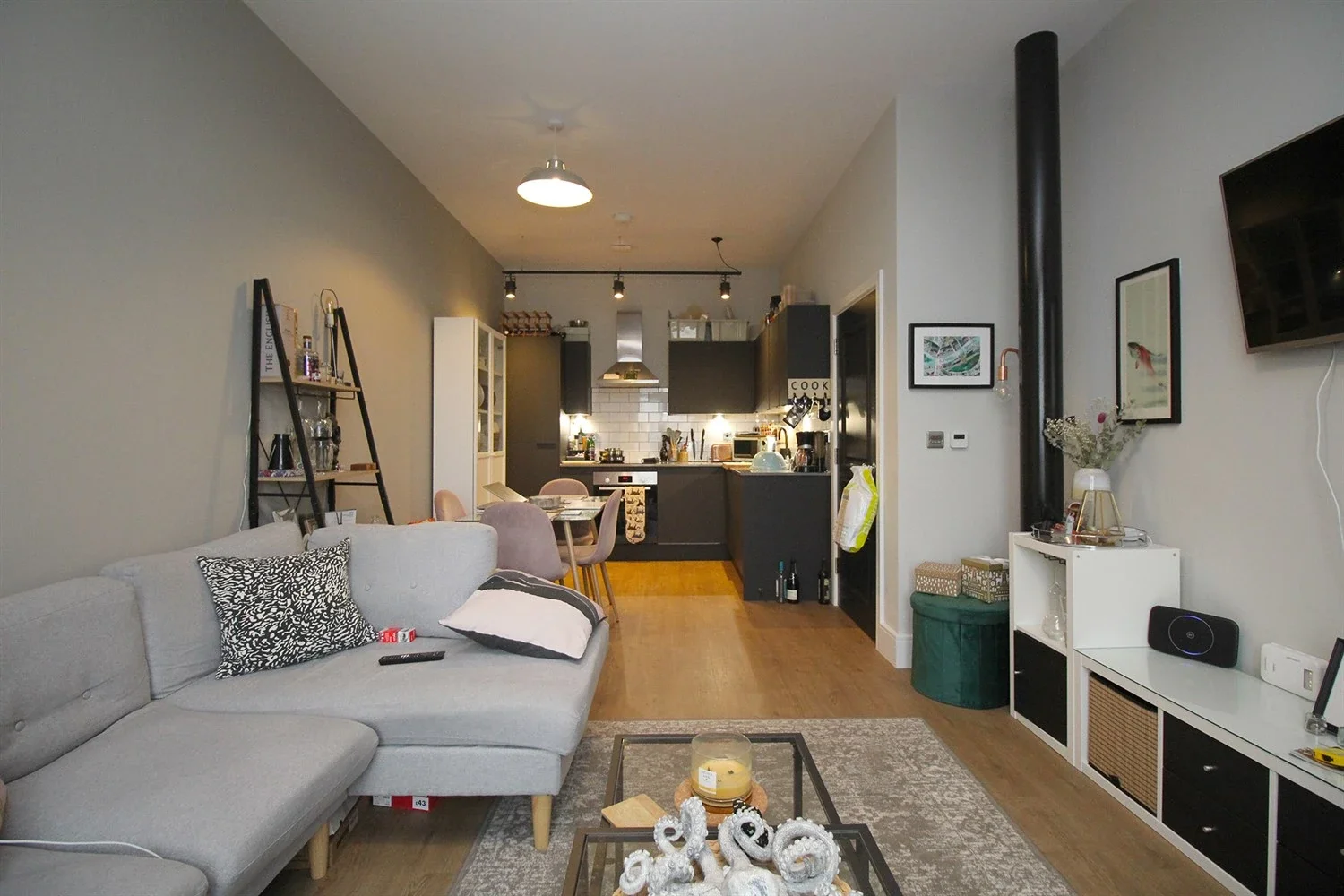 Flat Morley Street in Charnwood
