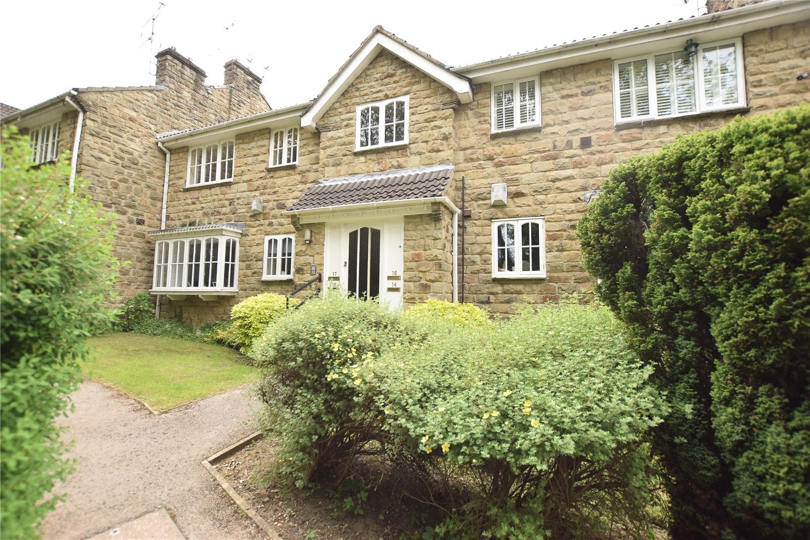 Flat Stonefield in Leeds