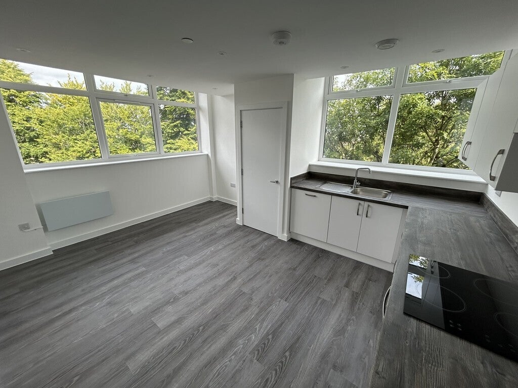 Flat Vallis Road in Frome