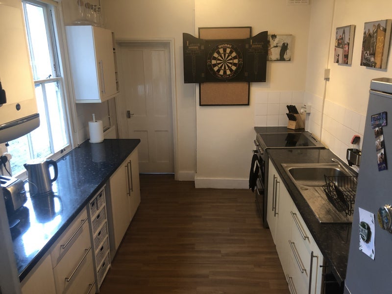 Room Elsley Road in Greater London