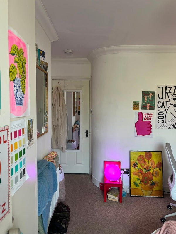 Room Falkland Road in Greater London
