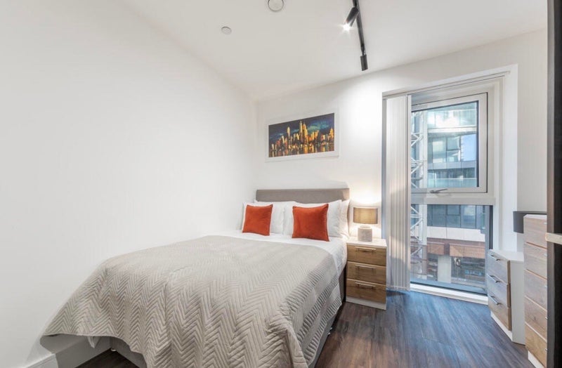 Room Victoria Road in Greater London