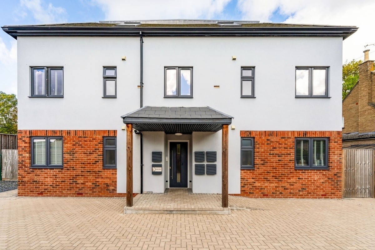 Flat Bladon Close in Oxford