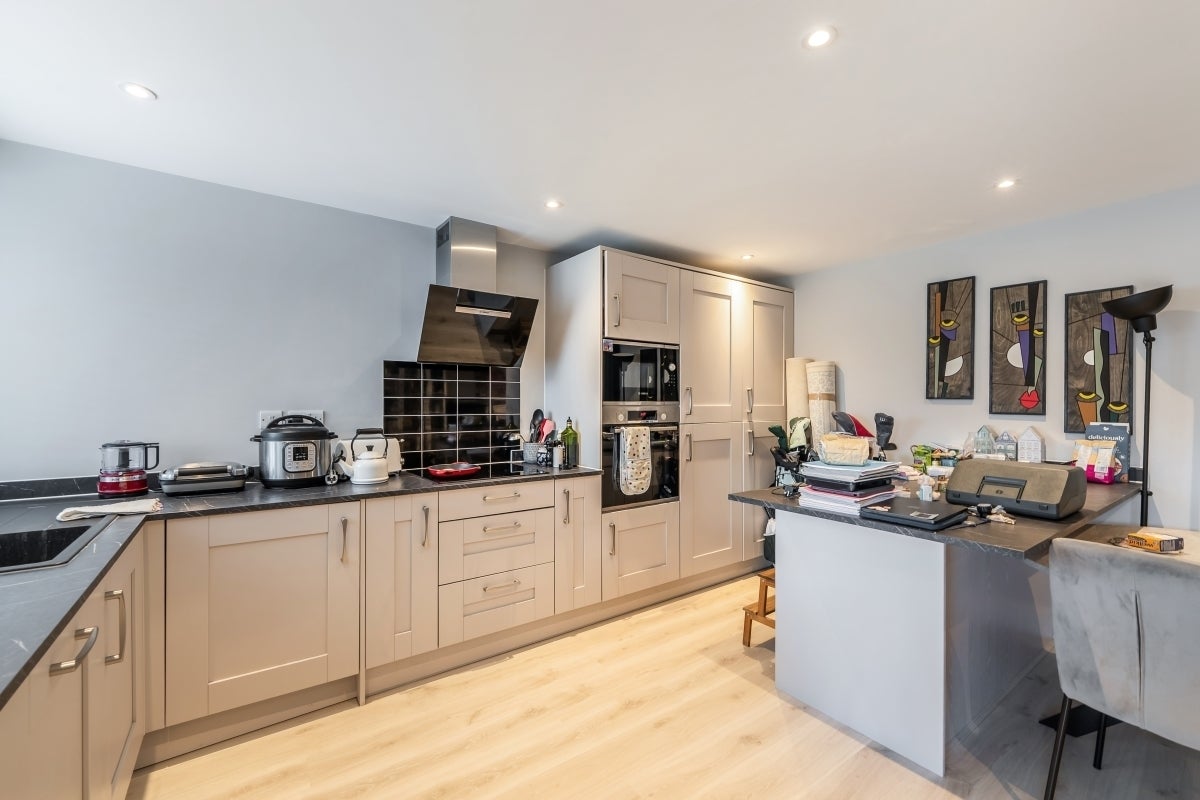 Flat Bladon Close in Oxford